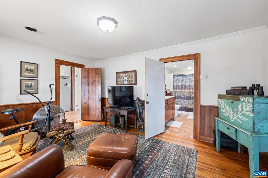 1128 Beaverdam Road Keswick VA 22947