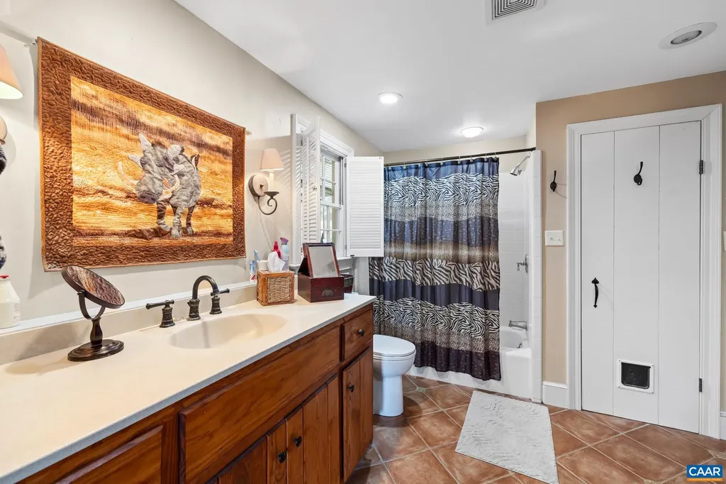 1128 Beaverdam Road Keswick VA 22947