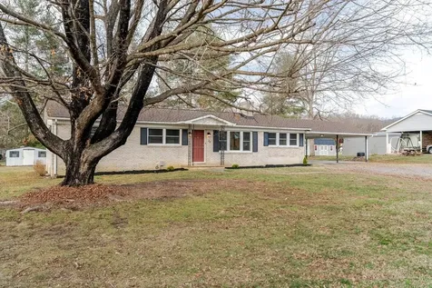 24 La Salle Drive Grottoes VA 24441