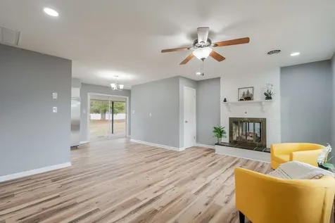 24 La Salle Drive Grottoes VA 24441