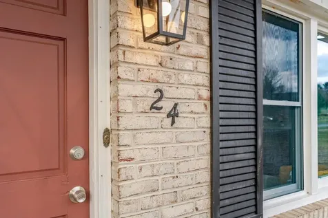 24 La Salle Drive Grottoes VA 24441
