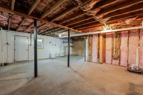 24 La Salle Drive Grottoes VA 24441