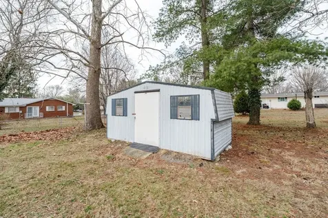24 La Salle Drive Grottoes VA 24441