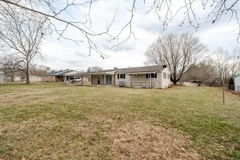 24 La Salle Drive Grottoes VA 24441