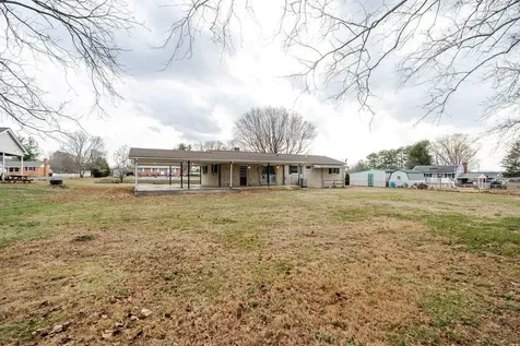 24 La Salle Drive Grottoes VA 24441