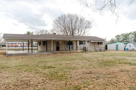 24 La Salle Drive Grottoes VA 24441