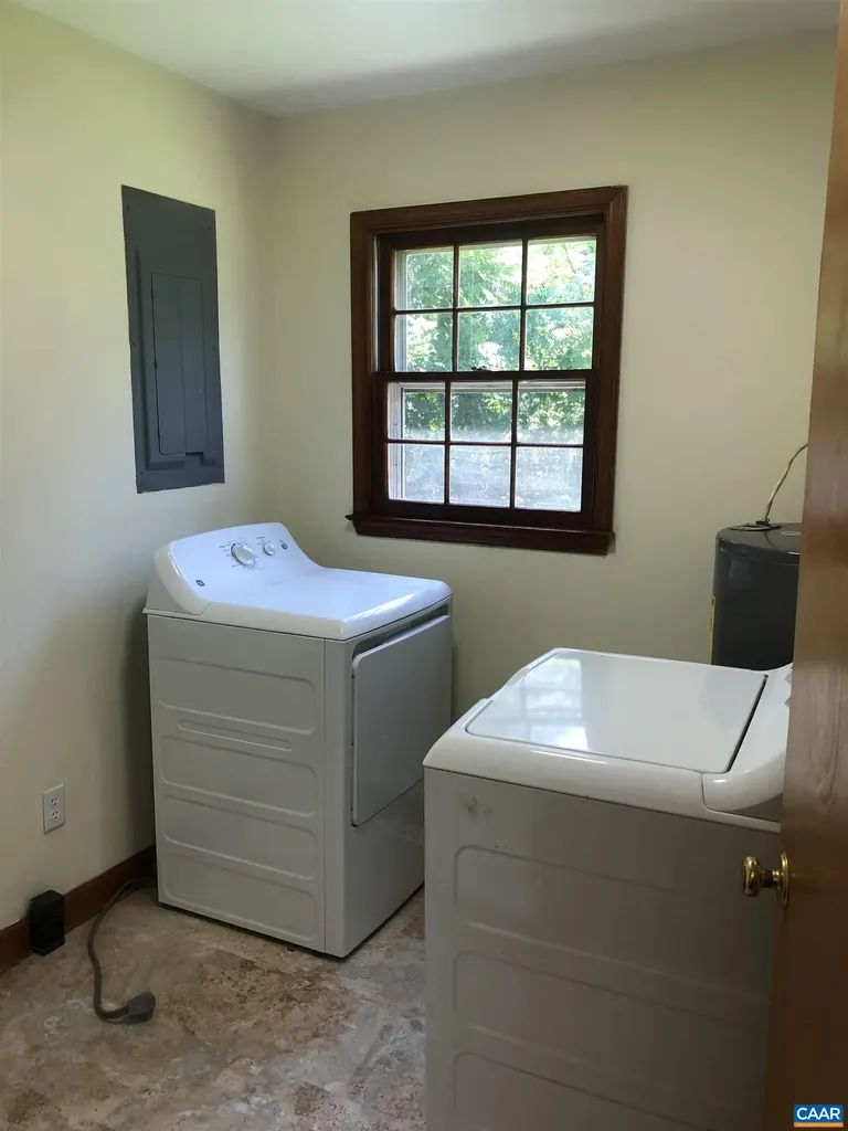 3193 Old Lynchburg Road North Garden VA 22959