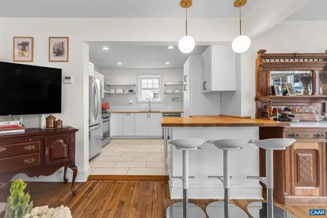 1105 Avon Street Charlottesville VA 22902