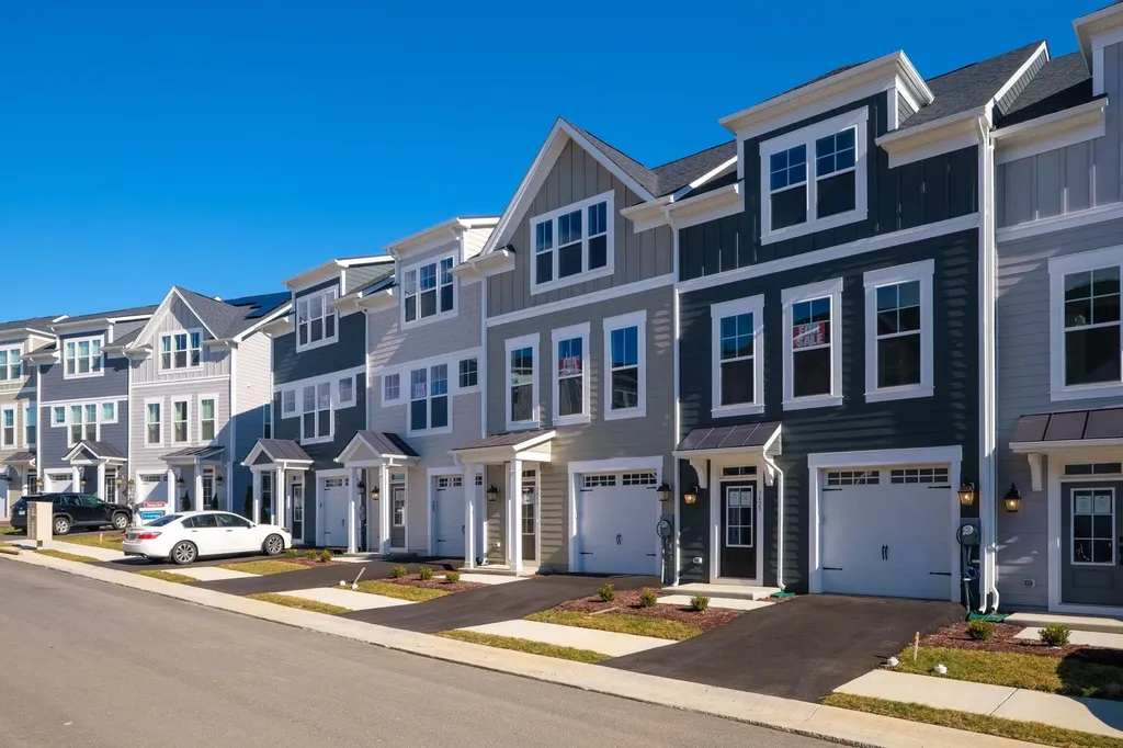 Rockingham VA, 3584 Monterey Drive, Unit 37E