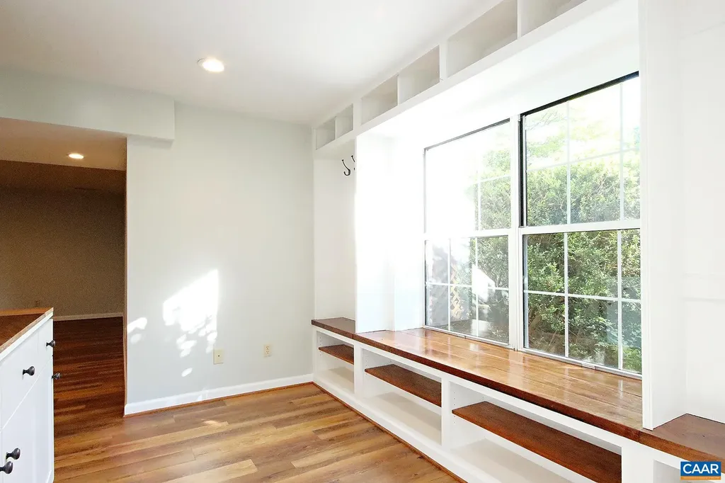 972 Grayson Lane Charlottesville VA 22903