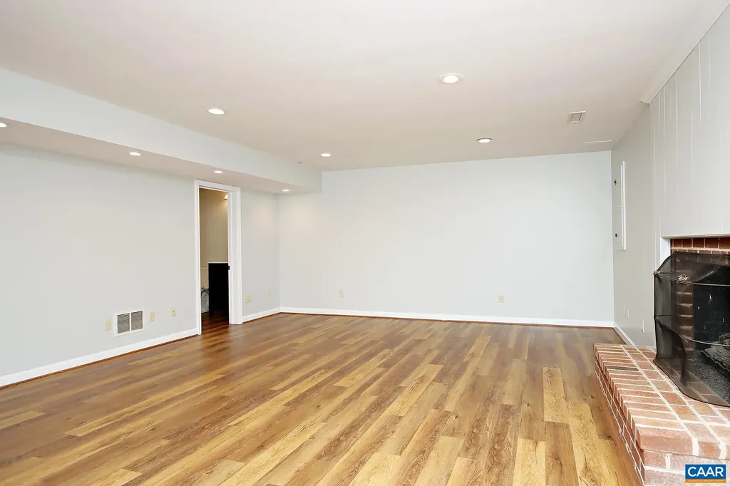 972 Grayson Lane Charlottesville VA 22903