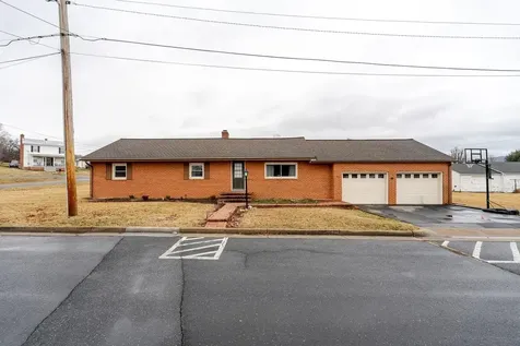 114 Clarke Avenue Elkton VA 22827