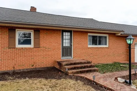 114 Clarke Avenue Elkton VA 22827