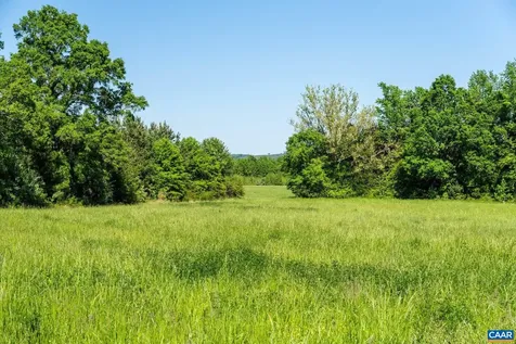 400A Doe Lane Chatham VA 24531