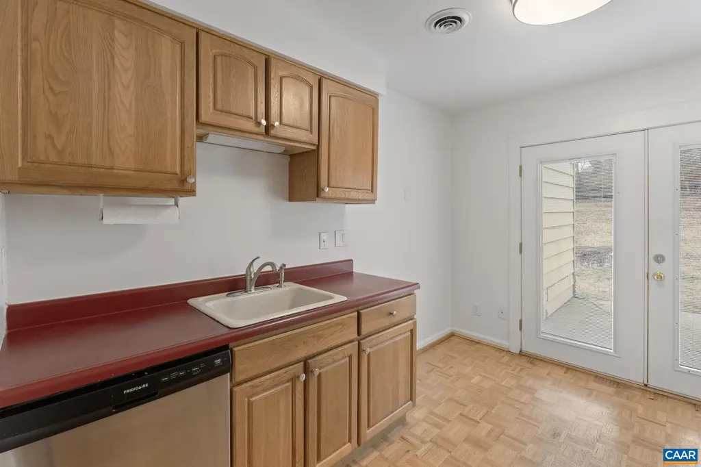 827 Saint Clair Avenue Charlottesville VA 22902