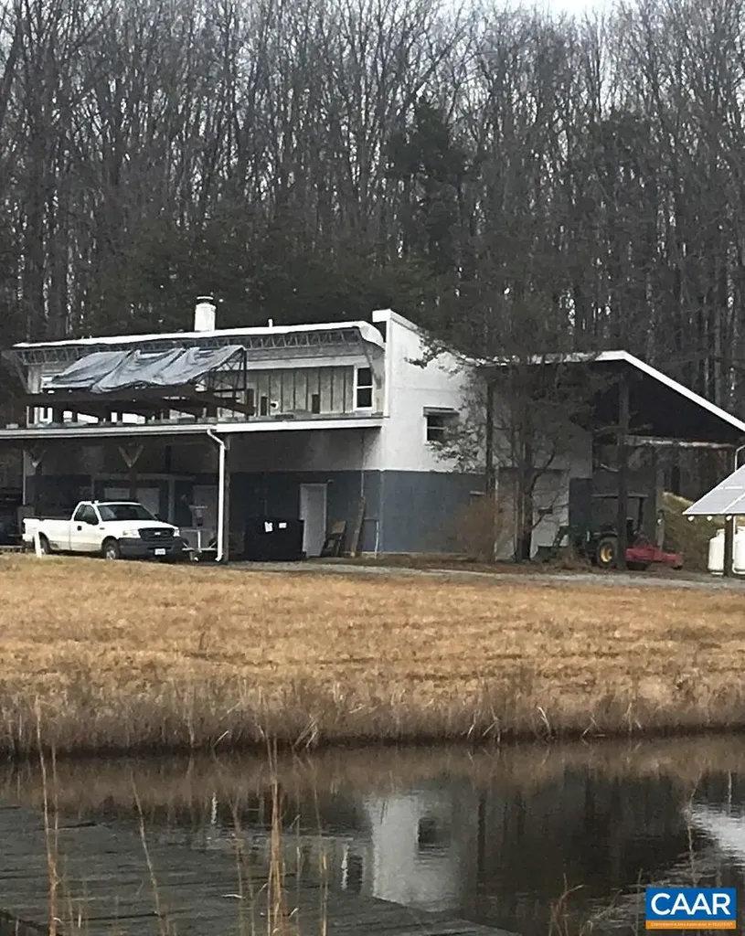 877 Holland Creek Road Louisa VA 23093