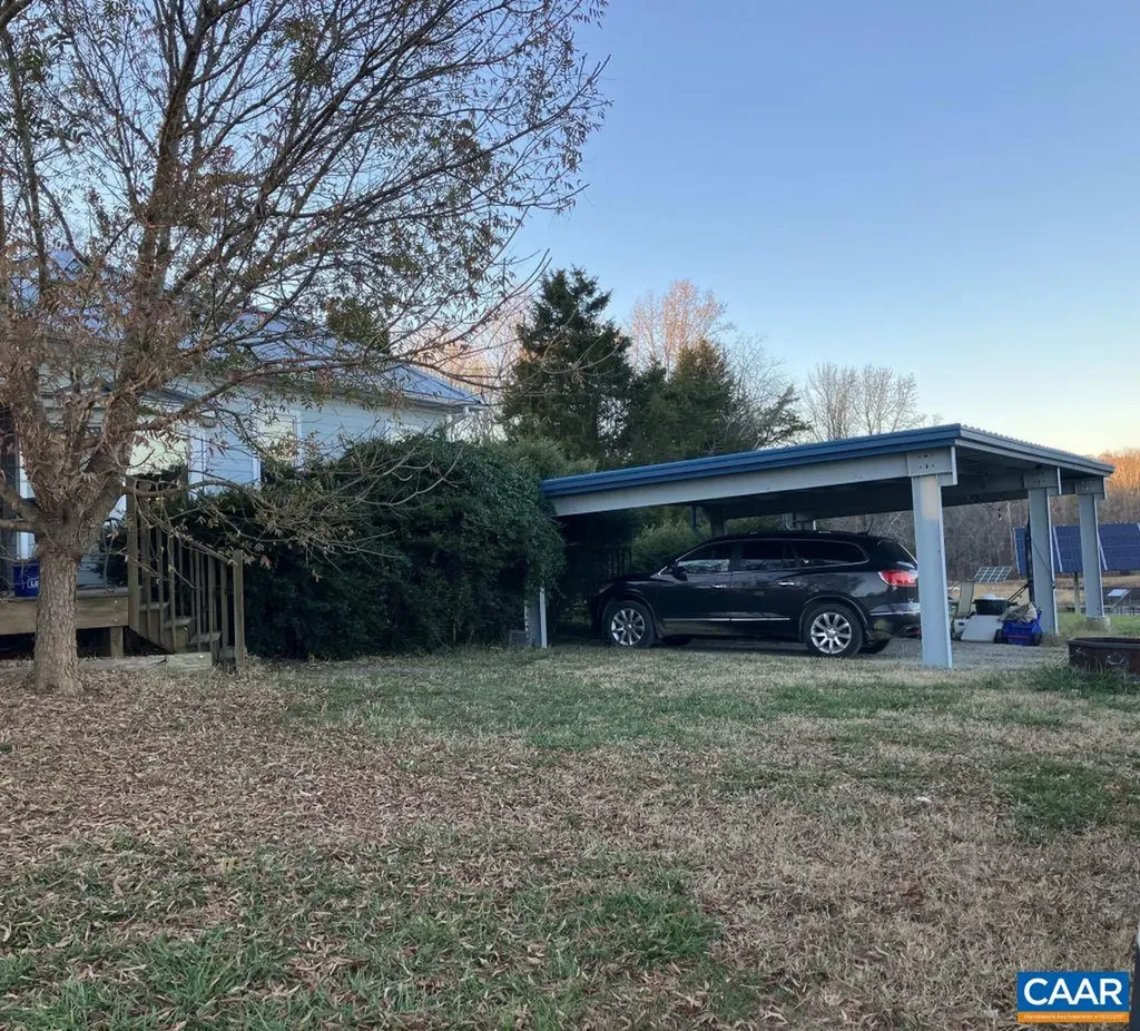 877 Holland Creek Road Louisa VA 23093