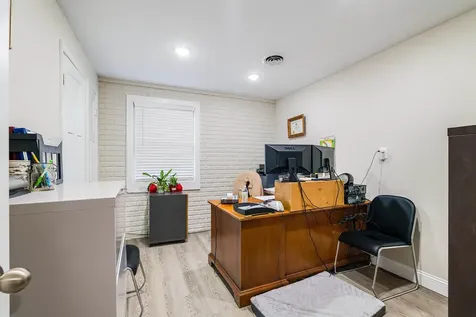 727 Lee Highway Verona VA 24482