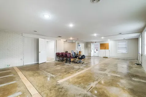 727 Lee Highway Verona VA 24482