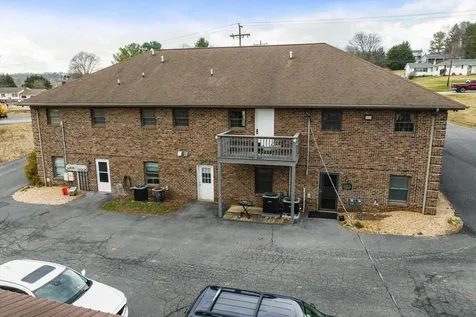 727 Lee Highway Verona VA 24482