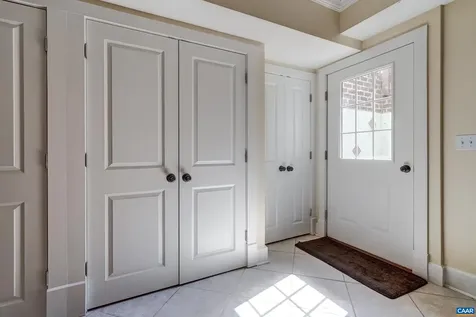 140 Lynx Farm Lane Charlottesville VA 22903