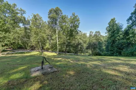 140 Lynx Farm Lane Charlottesville VA 22903