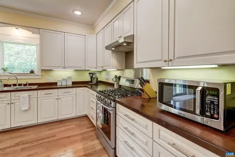 140 Lynx Farm Lane Charlottesville VA 22903