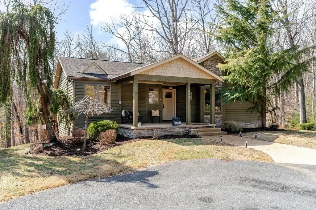 Mcgaheysville VA, 220 Martin Lane