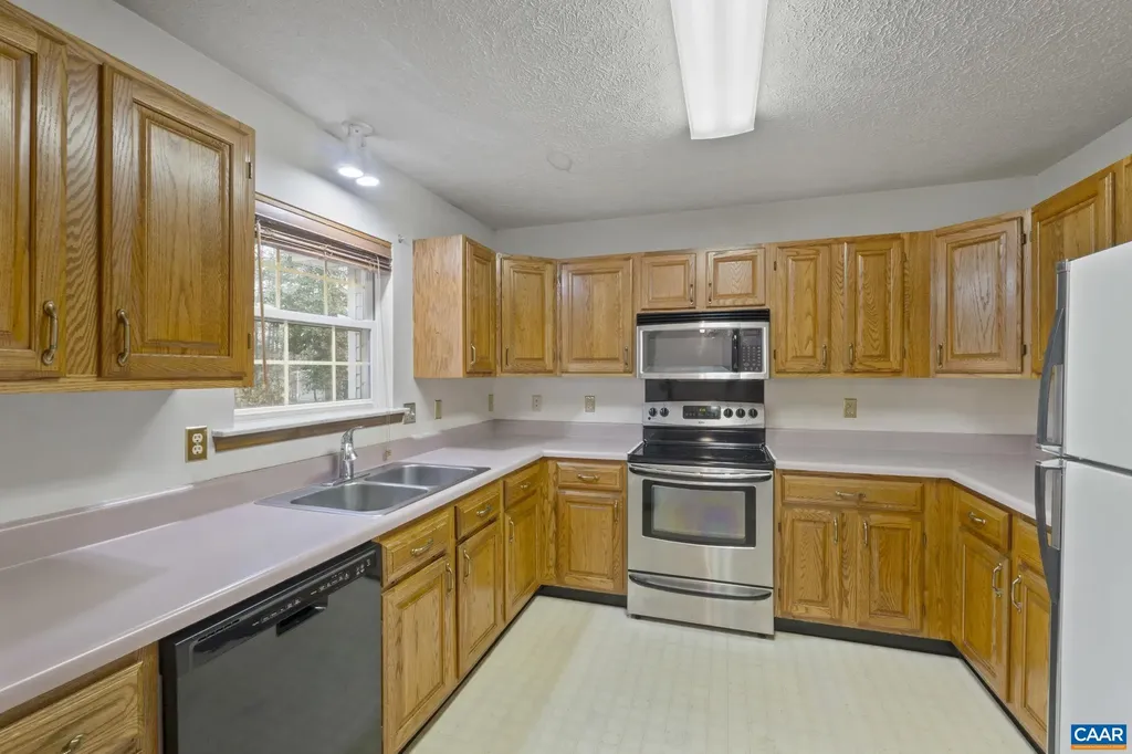 814 Jefferson Drive Palmyra VA 22963