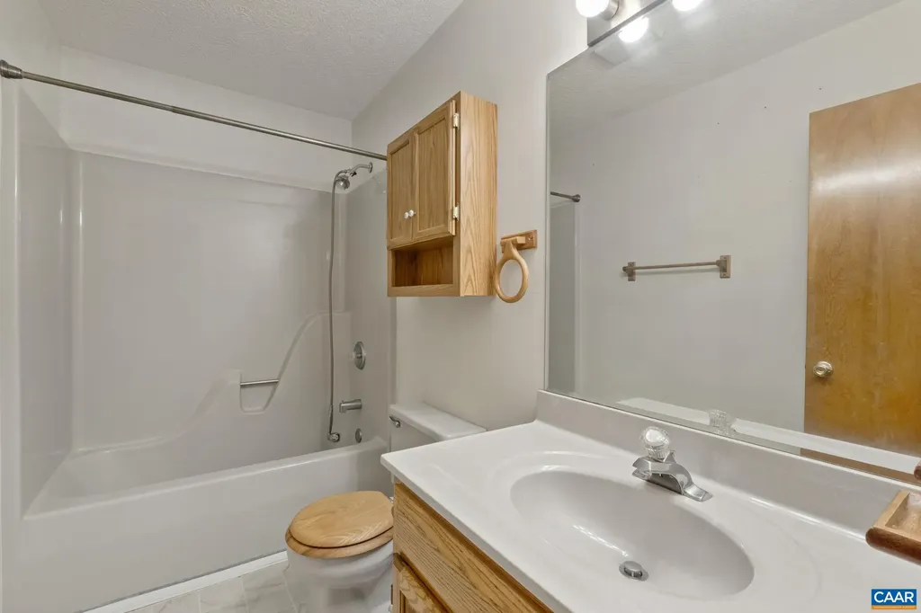 814 Jefferson Drive Palmyra VA 22963