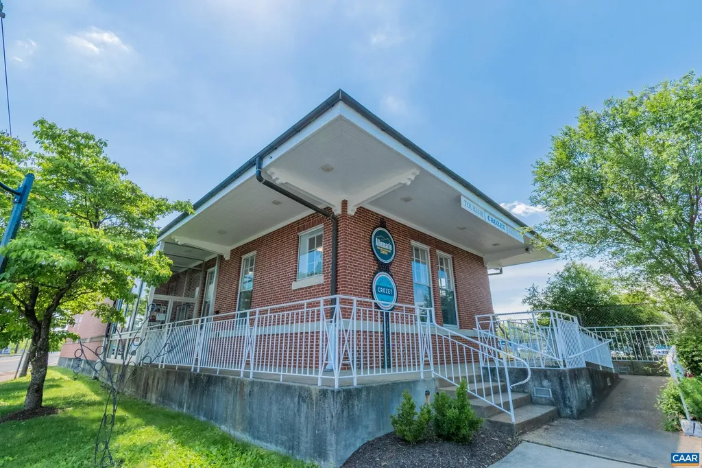 325 Agatha Ridge Court Crozet VA 22932