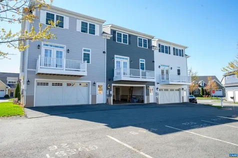 528 Trailside Drive Charlottesville VA 22911