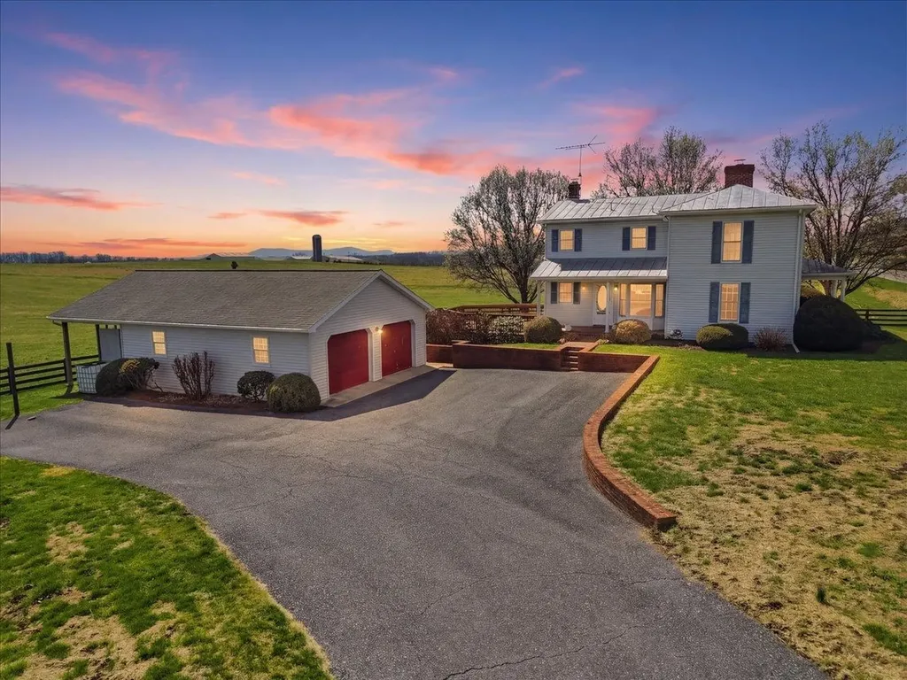 3005 Lee Highway Mount Sidney VA 24467