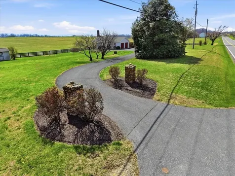 3005 Lee Highway Mount Sidney VA 24467