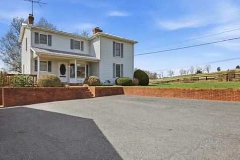 3005 Lee Highway Mount Sidney VA 24467
