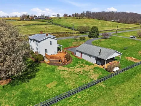 3005 Lee Highway Mount Sidney VA 24467