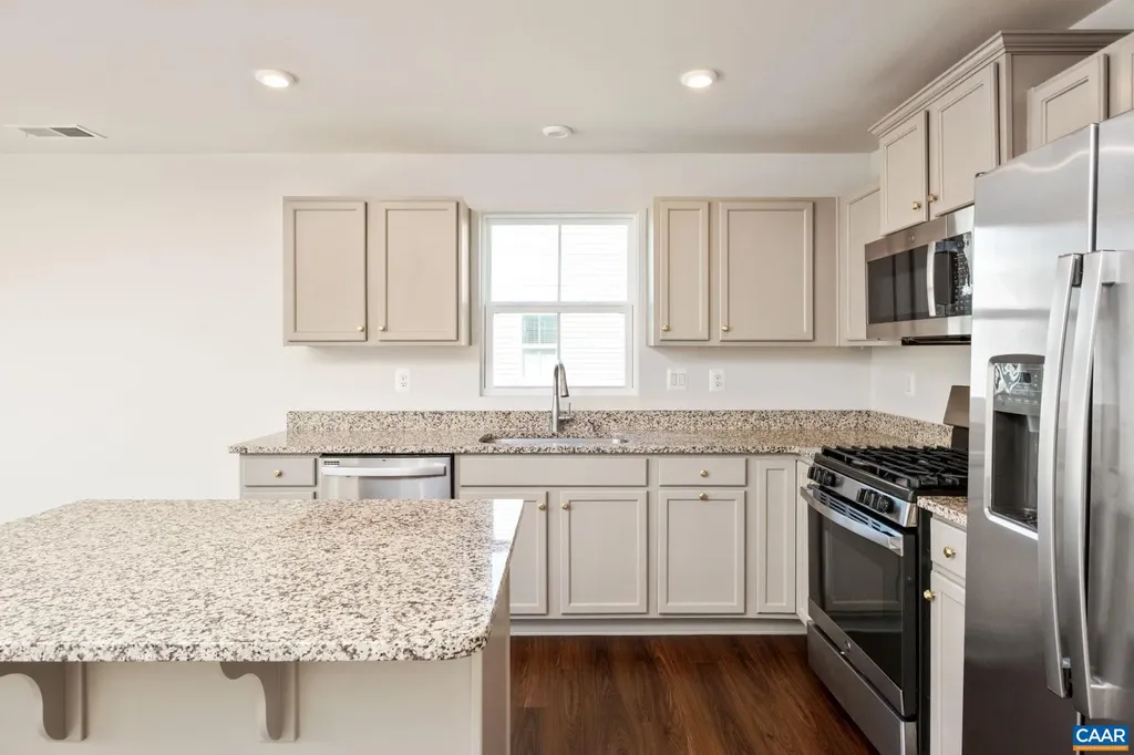 127 Park Drive Palmyra VA 22963
