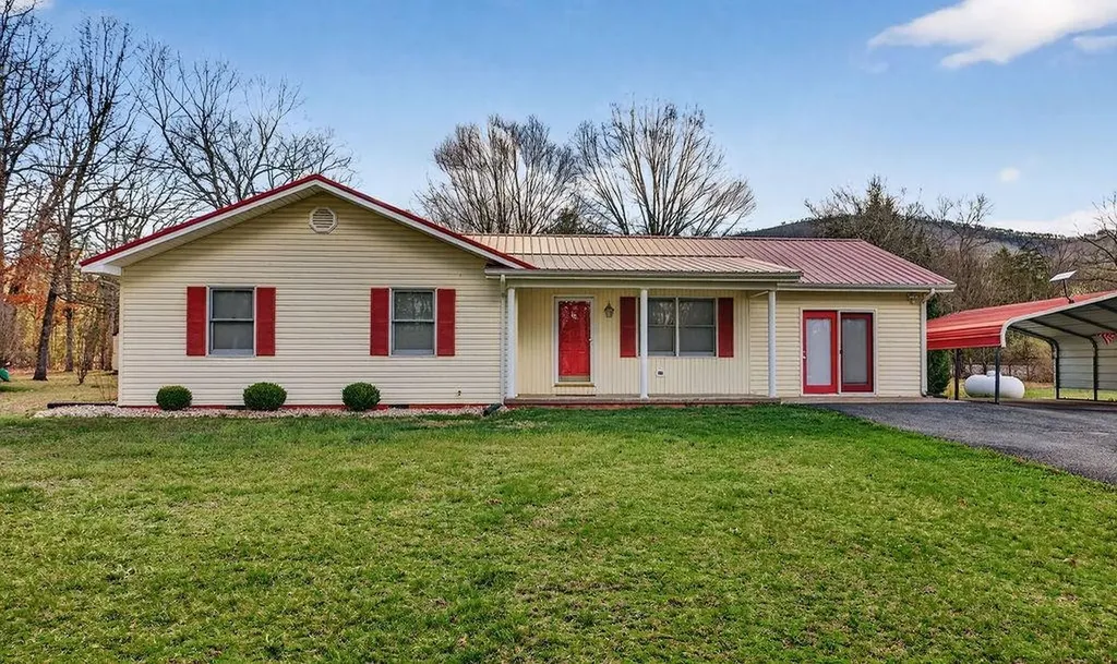 5014 Cold Springs Road Raphine VA 24472