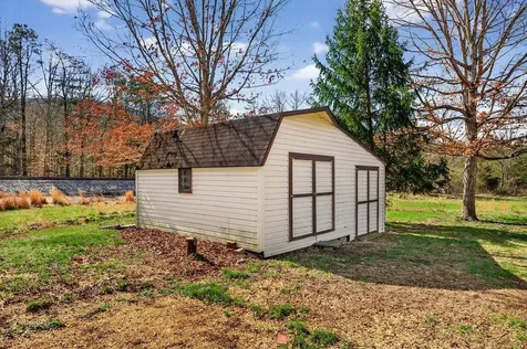 5014 Cold Springs Road Raphine VA 24472