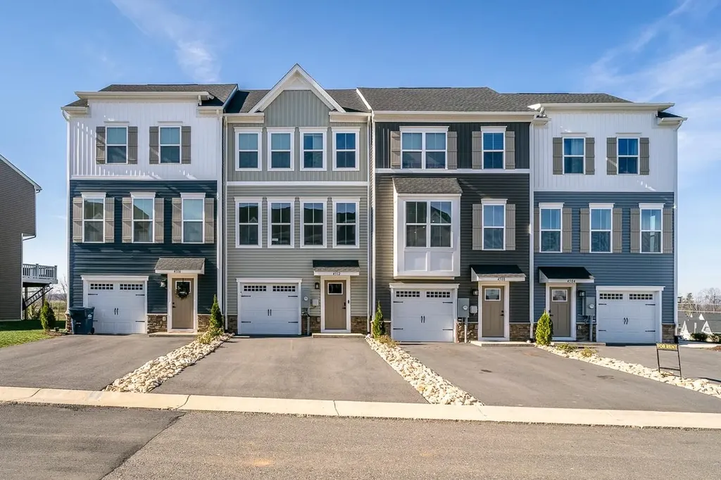 4512 Fountainbridge Court Rockingham VA 22801