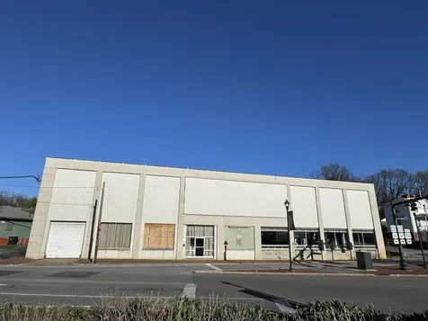 709 Augusta Street N Staunton VA 24401
