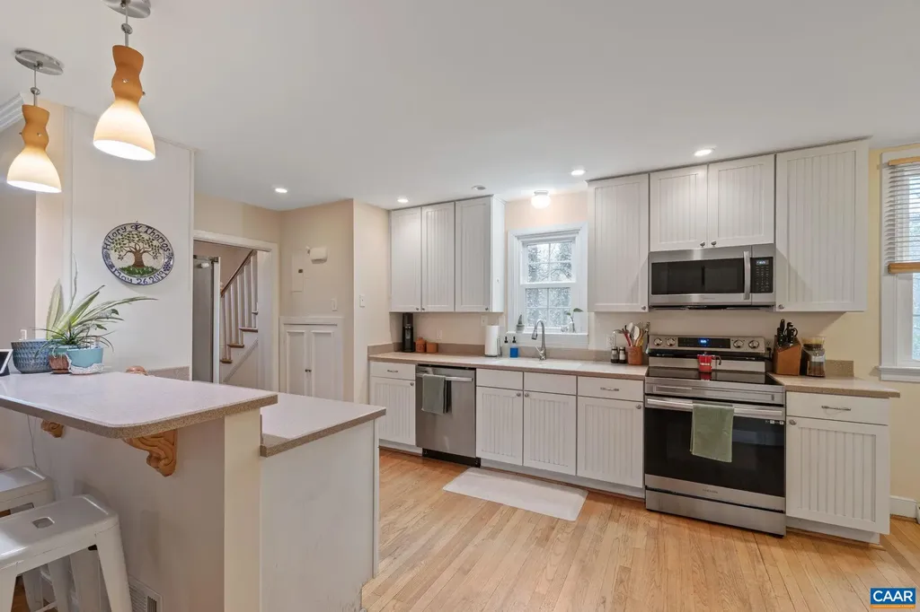 1721 Solomon Road Charlottesville VA 22901