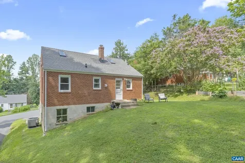 1104 Forest Hills Avenue Charlottesville VA 22903