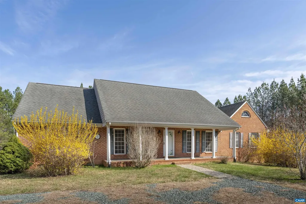 2508 Thomas Jefferson Parkway Charlottesville VA 22902