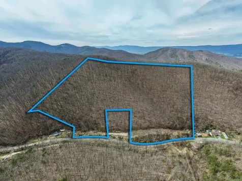 2382 Lucas Hollow Road Stanley VA 22851