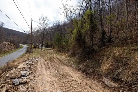 2382 Lucas Hollow Road Stanley VA 22851