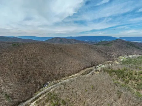 2382 Lucas Hollow Road Stanley VA 22851