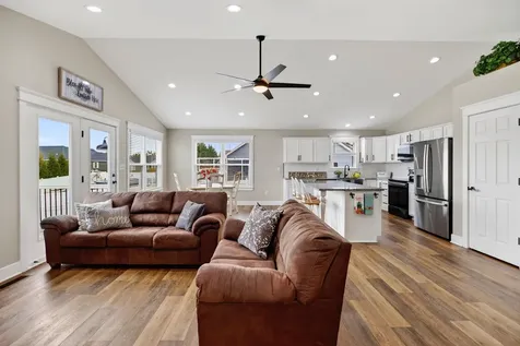 30 Oakbridge Drive Waynesboro VA 22980