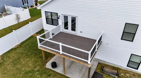 30 Oakbridge Drive Waynesboro VA 22980