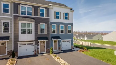4504 Fountainbridge Court Rockingham VA 22801